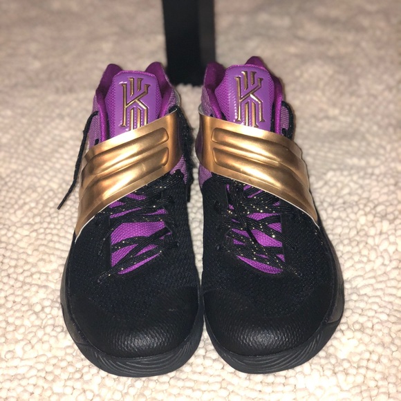 Zapatos Nike Hombres Basketball Poshmark Kyrie 2 Custom Zapatos Nike Hombres Basketball Basketball Basketball Poshmark Kyrie 2 Custom 25065e